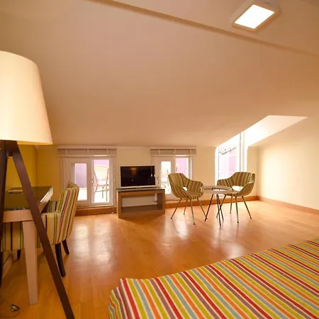 Spacious Penthouse With Terrace Near Hadrian's Gate Apartamento *