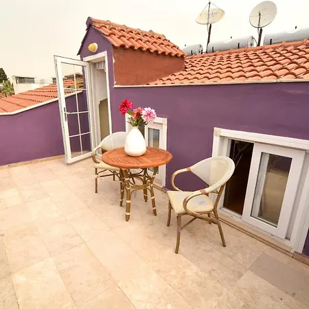 Spacious Penthouse With Terrace Near Hadrian's Gate Αττάλεια